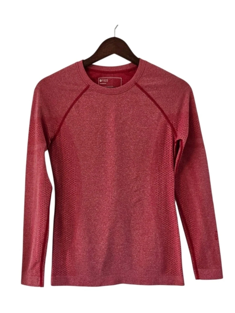 Figs Seamless Underscrub Heather Red Long Sleeves Womens Size S